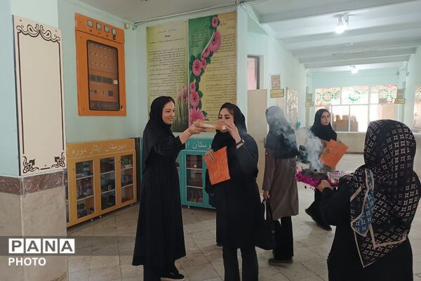جشن مهر در دبیرستان ایثار و دبیرستان توحید یک شهر قدس