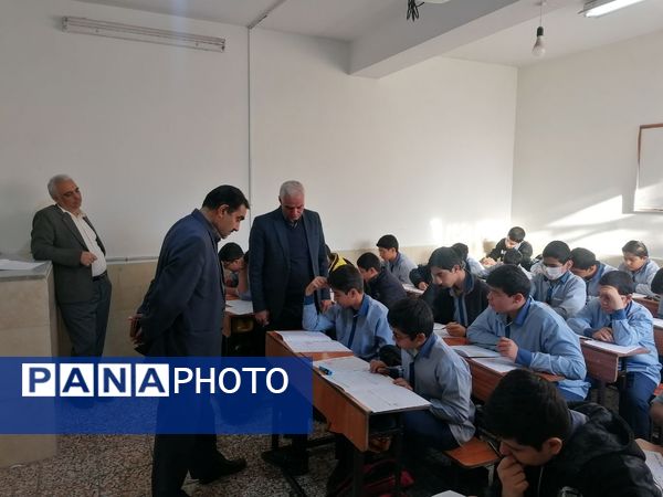 برگزاری آزمون تبار در دبیرستان پسرانه امام حسین(ع)