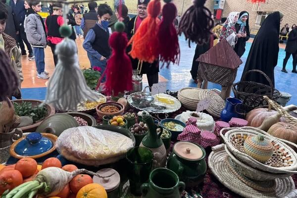 یلدایی به یاد ماندنی در مدرسه البرز رودهن
