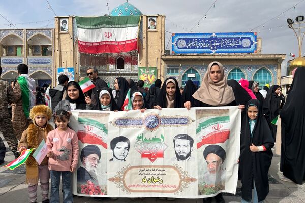 شور انقلابی در پیشوا، همه یکصدا برای ایران در 22 بهمن