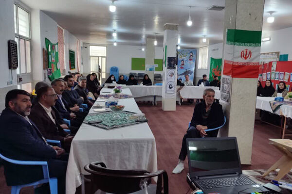 کارگاه کیفیت بخشی دبیران ریاضی متوسطه اول شهرستان آباده