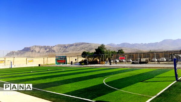 افتتاح چمن مصنوعی به یاد شهدا در کیار