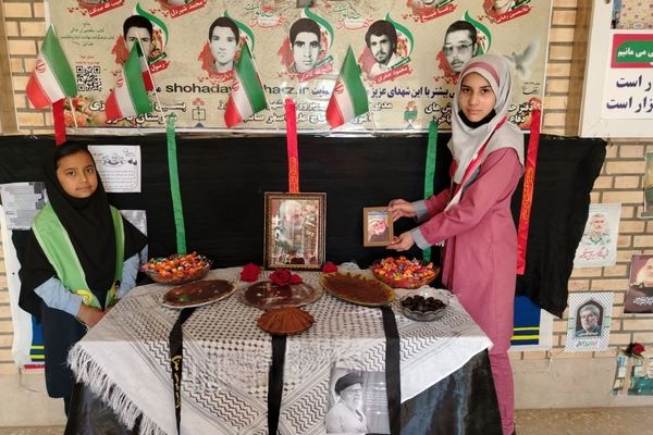 آیین بزرگداشت سردار شهید حاج قاسم سلیمانی در مدرسه ی بی بی صائب نقدی همت آباد