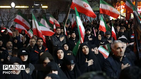 بیست و هفتمین سیل خروشان مردمی در راهپیمایی‌ها