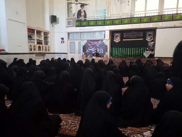 همایش ام‌المقاومه در مدرسه علمیه نرجس(س) در کاشمر