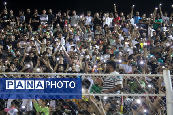 جشن صعود خیبر خرم‌آباد در ورزشگاه تختی