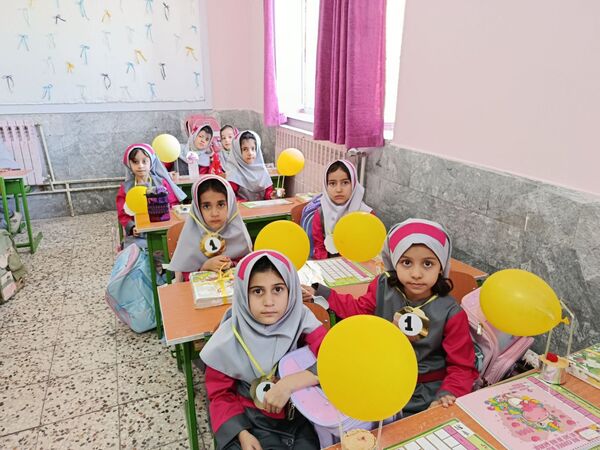 برگزاری جشن شکوفه ها کلاس اولی‌ در شهرستان جاجرم