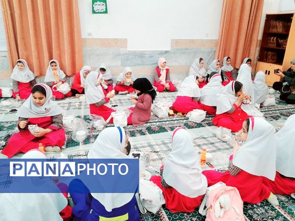 محفل انس با قرآن در دبستان دخترانه امید انقلاب بوشهر 