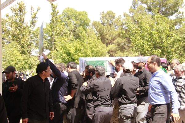 خاکسپاری پیکر پاک  سردار سرافراز اسلام شهید محمد کاظمی و شهدای جنگ تحمیلی در مشهد