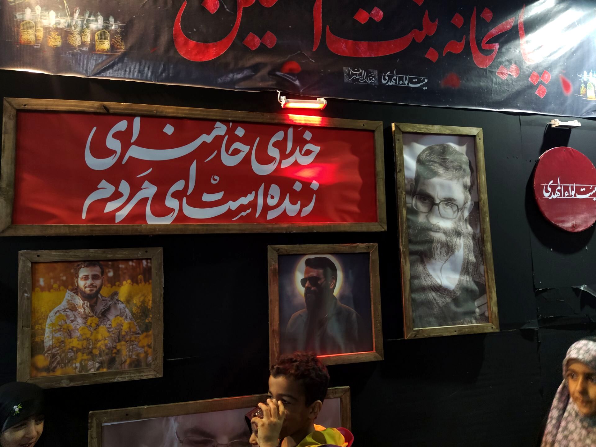 موکب‌ها در تجمعات شبانه میدان‌دار بودند