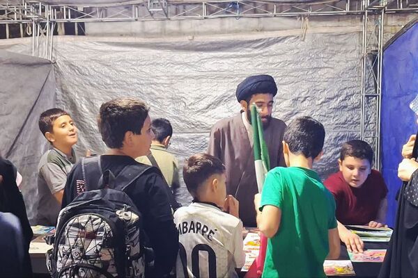 پای پیاده‌ها؛ روایتی از مردمی که خیابان‌ها را خانه کردند 