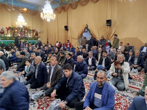 مراسم ولادت حضرت امام حسین (ع) در تکیه حسینی شهرستان کاشمر 