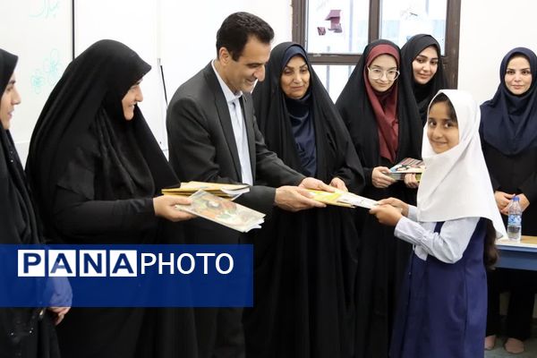 حضور سرپرست دانشگاه فرهنگیان استان گلستان و هیأت همراه در دبستان کوی انجیراب