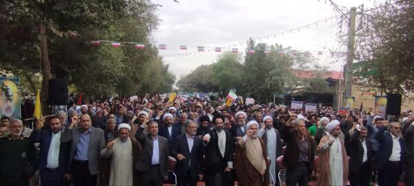 حضور پرشور مردم کاشان در راهپیمایی روز 13 آبان