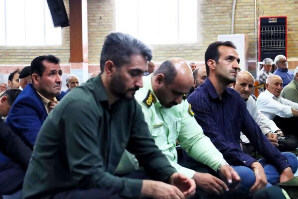 آیین وحدت‌بخش نماز عبادی سیاسی جمعه در مصلی امام خمینی(ره) ماهدشت 