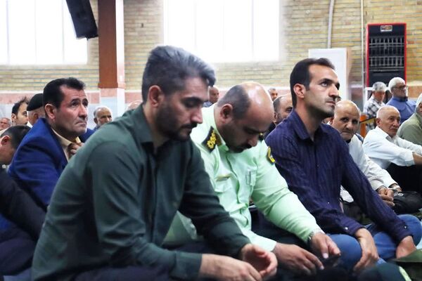 آیین وحدت‌بخش نماز عبادی سیاسی جمعه در مصلی امام خمینی(ره) ماهدشت 