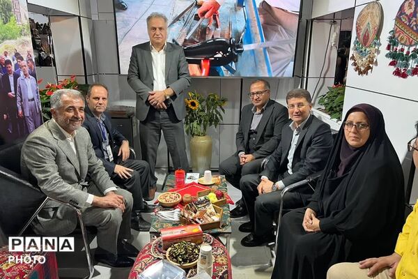 بازنمایی ظرفیت‌های تولیدی و فرهنگی فیروزکوه در ششمین نمایشگاه بین‌المللی توانمندی‌های روستایی و عشایری