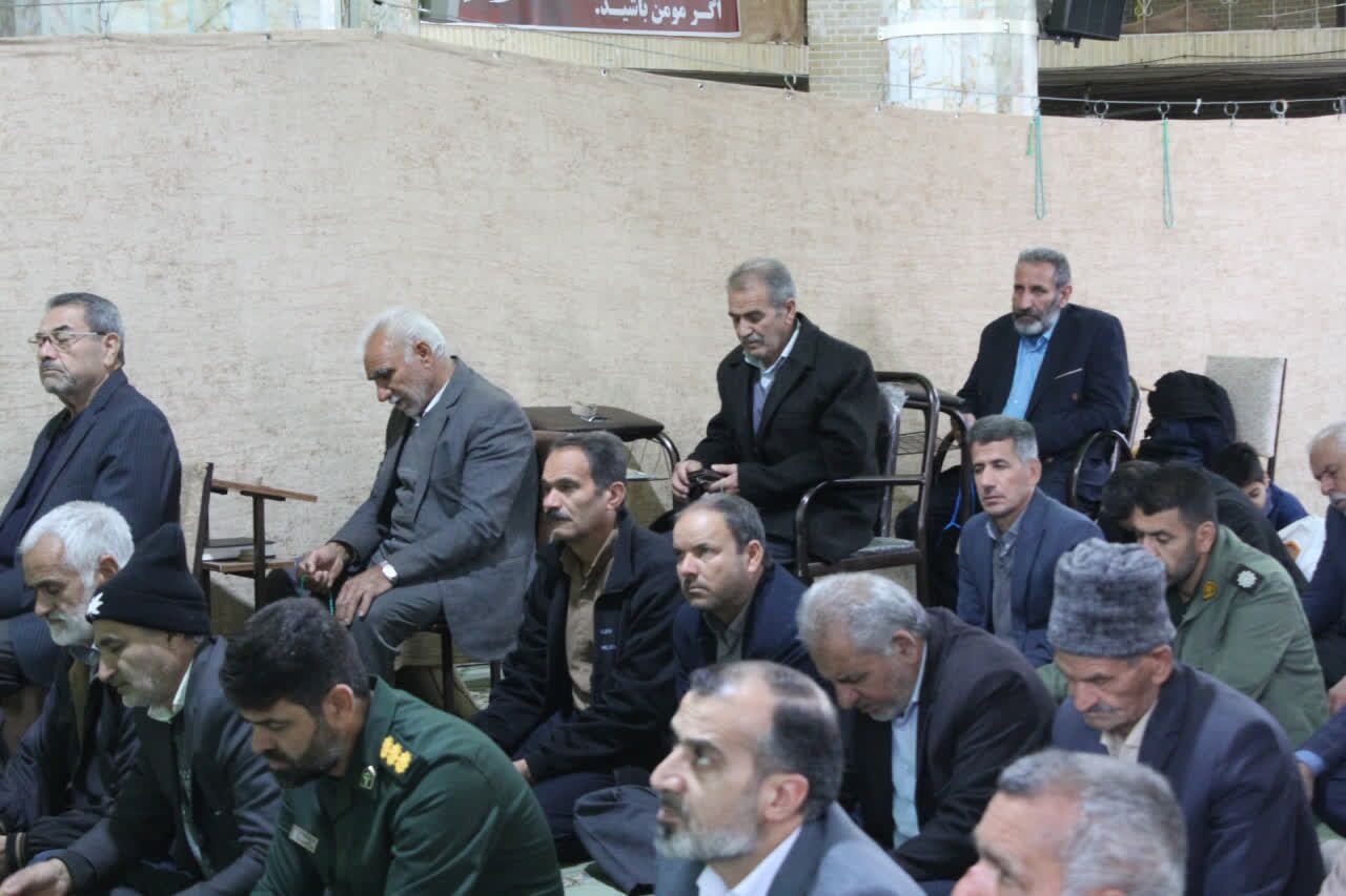 تجلی پیوند مدرسه و مسجد در خاتم