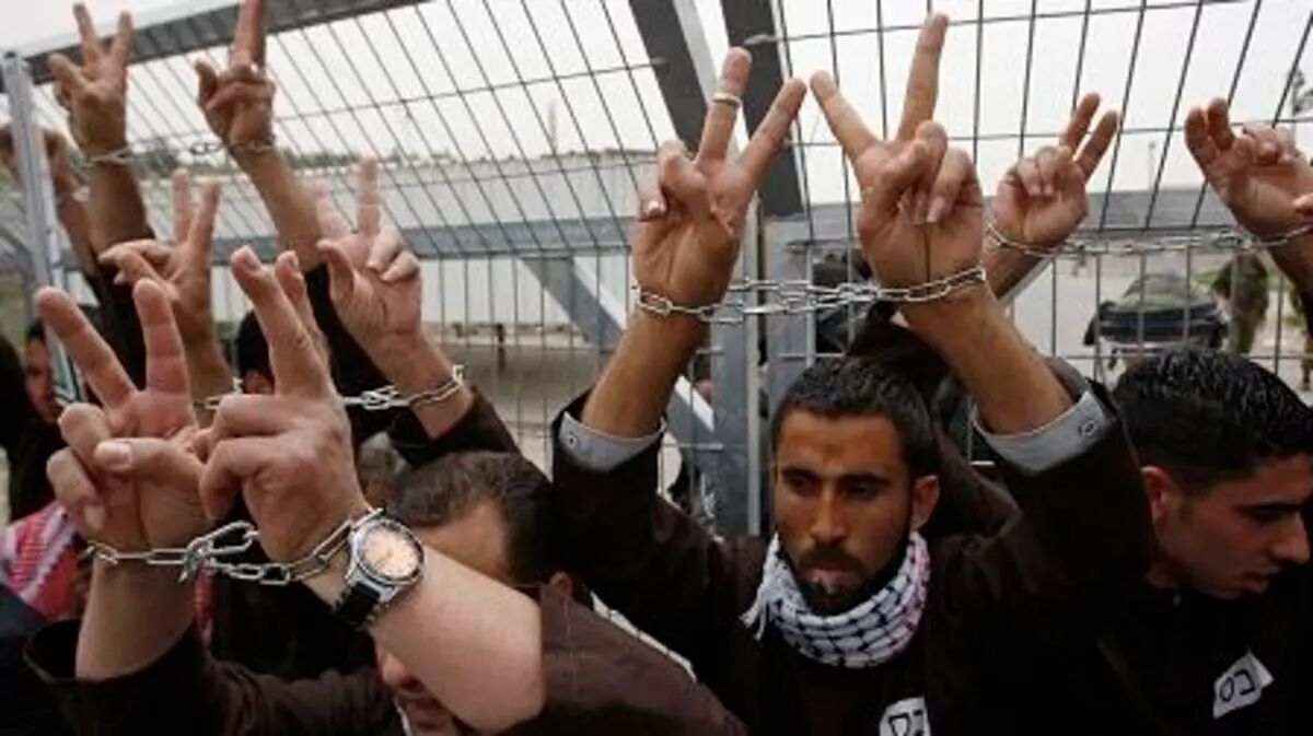 اسارت بیش از ۱۰ هزار اسیر فلسطینی در زندان‌های رژیم اشغالگر قدس