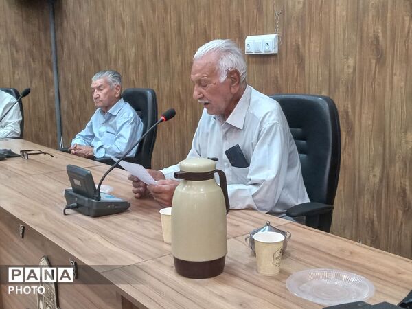 جلسات هفتگی پیشکسوتان فرهنگی در دبیرستان خیام