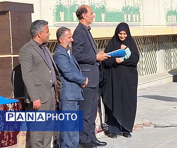 برگزاری ششمین  رویداد رویش سبز در آموزش و پرورش ناحیه ۴ 