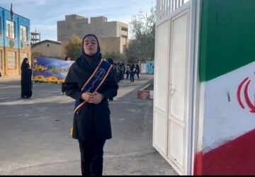 حضور نسل انقلاب در راهپیمایی ۱۳ آبان صوفیان