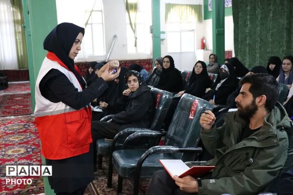 دوره امدادرسانی در مسجد قمر بنی هاشم کمالشهر کرج 