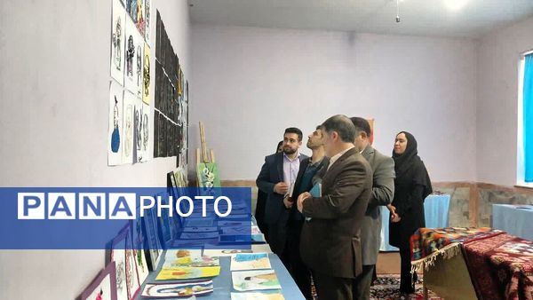 برگزاری نمایشگاه هفته هنرهای مدرسه (ماها) در آموزشگاه نمونه دولتی فدک فاروج