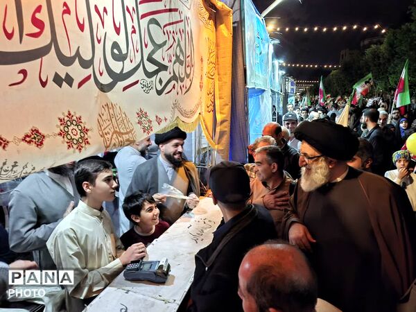 نودودمین شب ایستادگی  مردم کرج