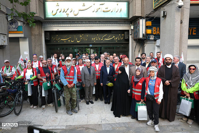 آیین دیدار و تجلیل از سفیران دوستی و مدرسه‌ساز کشور ترکیه