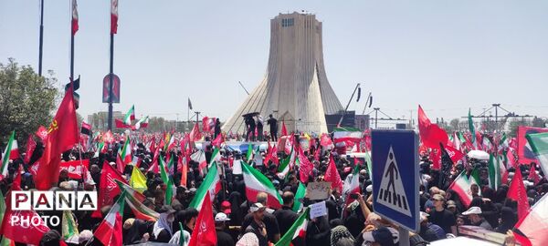 آزادی میزبان رهبر شهید