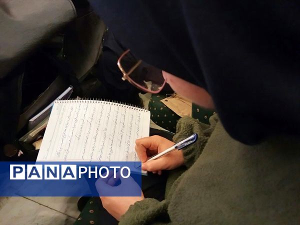 تجلیل از دانش‌آموزان برتر دبیرستان میردادماد