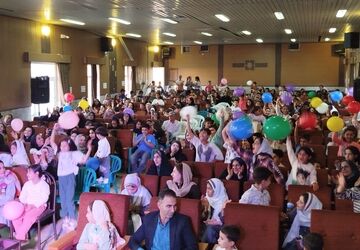 جشن بزرگ برای کودکان در شهرستان کنگاور