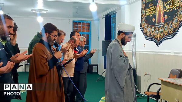نماز استغاثه به امام زمان برای پیروزی رزمندگان جبهه اسلام در شهرستان مارگون