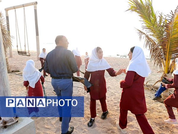 پاکسازی ساحل زیبای بوموسی توسط دانش‌‌‌آموزان 