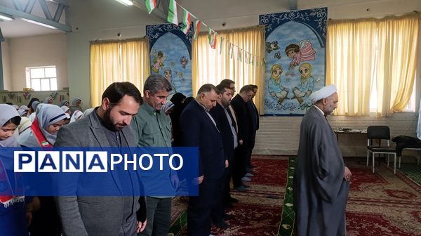 نماز مهمترین اولویت در مسائل تربیتی مدرسه