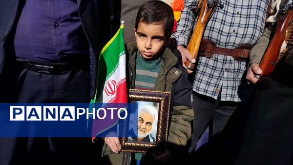 حضور پرشور مردم یاسوج در راهپیمایی ۲۲ بهمن