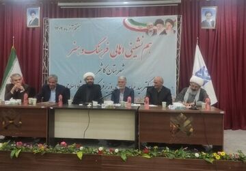 آزادی بیان خبرنگاران باید در کنار صدای مردم، حفظ شود