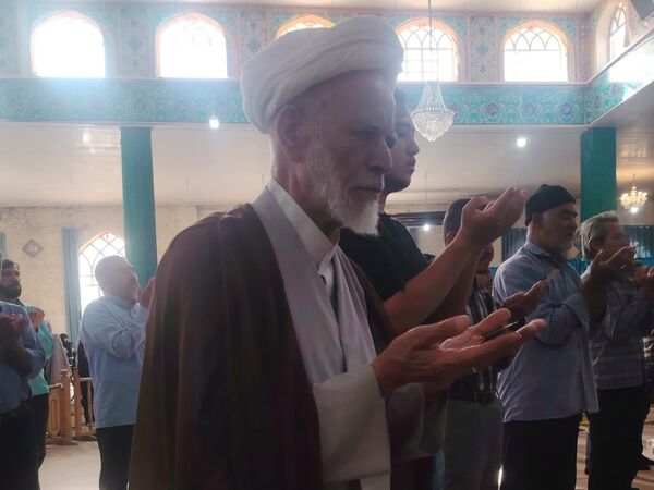 اقامه نماز عید قربان در آستان مقدس حضرات سیدان‌الکریمان شهرستان برخوار