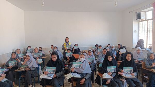 جشن عاطفه هادر دبیرستان گوهرشاد