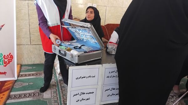 میز خدمت مسئولان در نماز جمعه شهر وردنجان