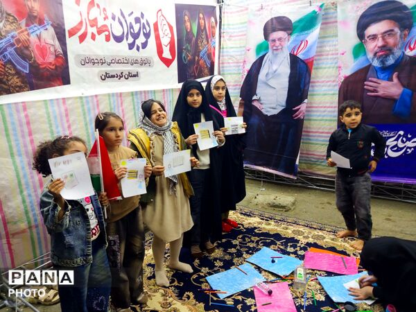 حضور پرشور مردم کامیاران در حمایت از جمهوری اسلامی ایران 