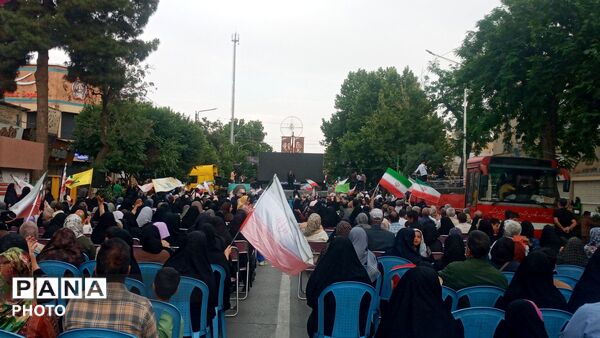 نیشابور در جشن غدیر غرق در شادی؛ از میدان امام خمینی تا انقلاب، موج حضور مردم