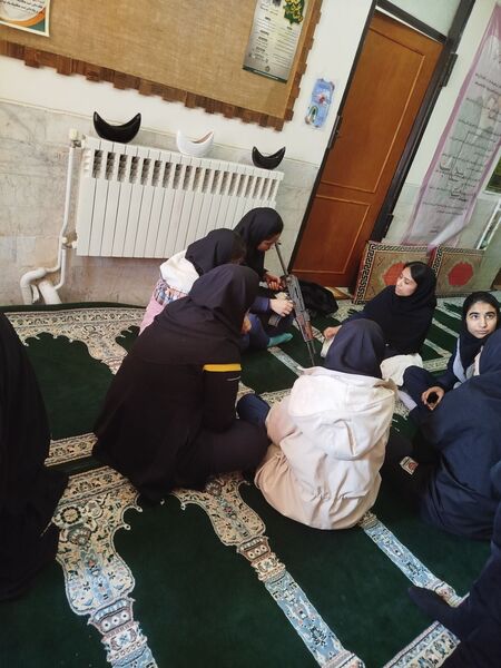 آموزش آمادگی دفاعی در سطح مدارس شهرستان فاروج