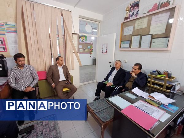 بازدید معاون آموزش متوسطه اداره‌کل آموزش و پرورش استان از مدارس شهرستان جاجرم 