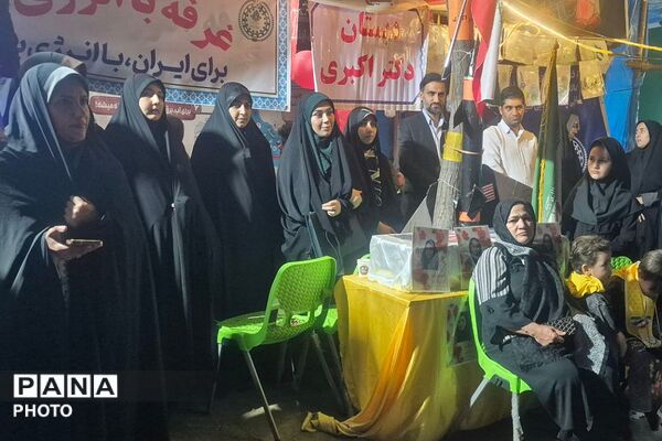  بازدید رئیس سازمان دانش‌آموزی شهرستانهای استان تهران از غرفه «با انرژی‌ها» در منطقه کهریزک