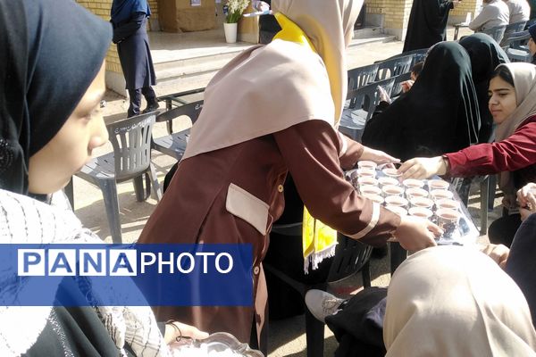 مزین شدن مدرسه حاج آقا توکلی به رایحه شهید گمنام 