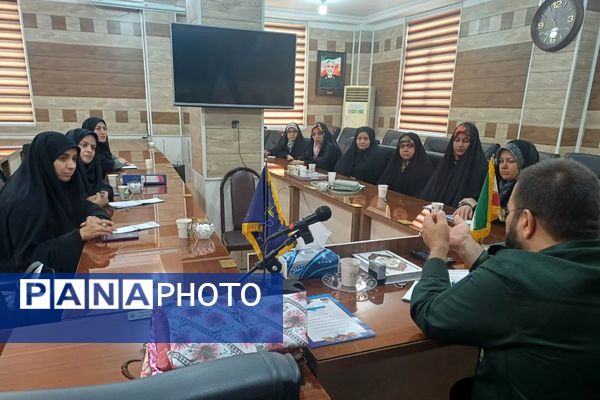 نشست هم‌اندیشی بسیجیان فعال در راستای وعده صادق ۲