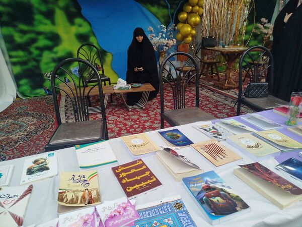 نمایشگاه گل یاس در مشهد