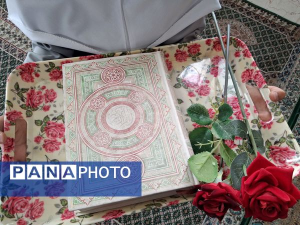 جشن تکلیف نمادی از عشق و علاقه در دبستان فاطمه‌الزهرا